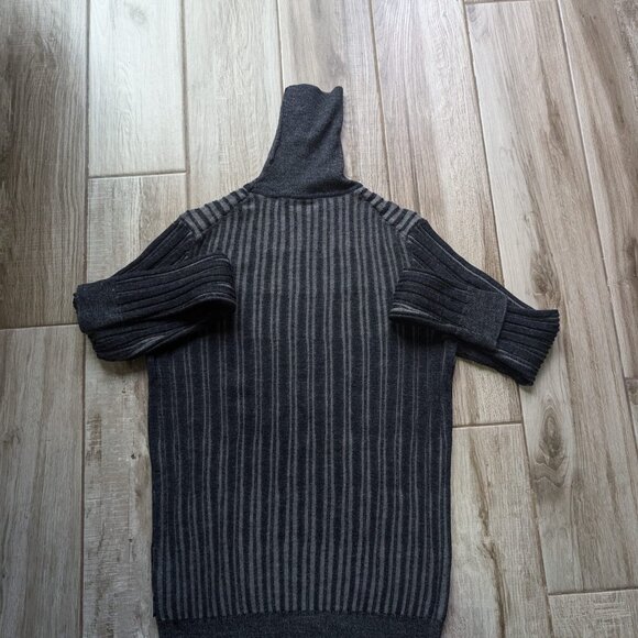 Armani Collezioni 100% Virgin Wool Turtleneck Sweater Gray Stripe Men’s Size S - Picture 2 of 7